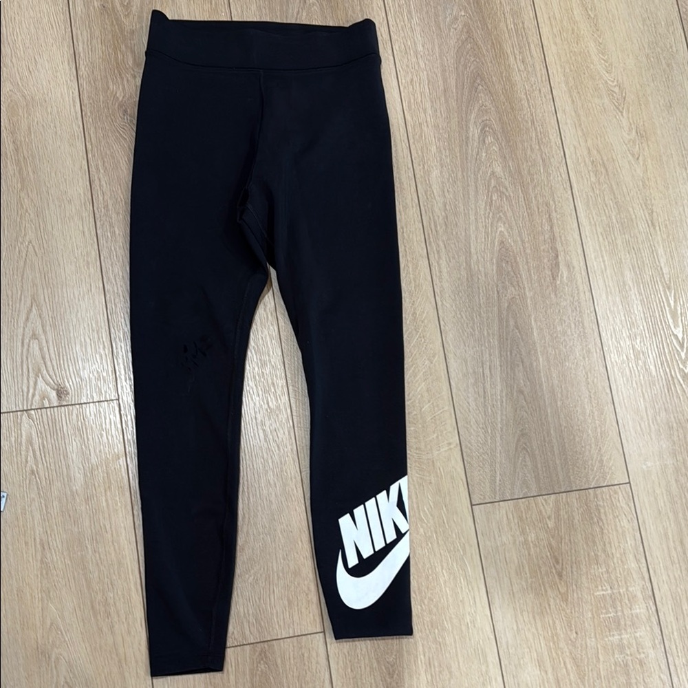 Nike Women’s Black and White Logo Leggings